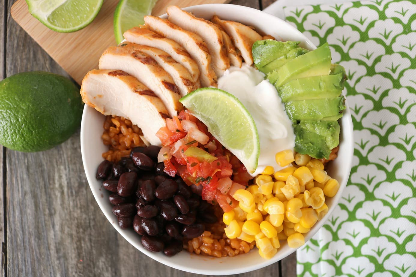 mexican-brown-rice-cantina-bowl-packs-a-flavor-punch-easy-peasy-pleasy