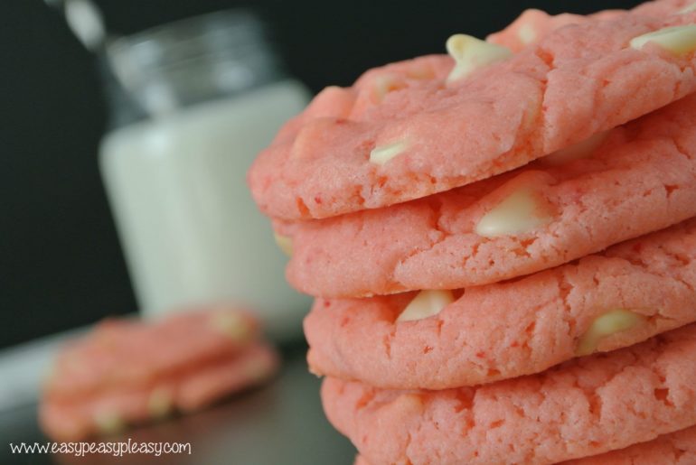 Perfect for Valentine's Day or any day....Do you want to see how easy these 4 Ingredient Strawberry White Chocolate Chip Cookies really are? They are oh so scrumptious!