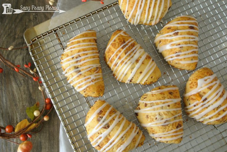 Cinnamon Roll Pumpkin Turnovers using only 5 simple ingredients.