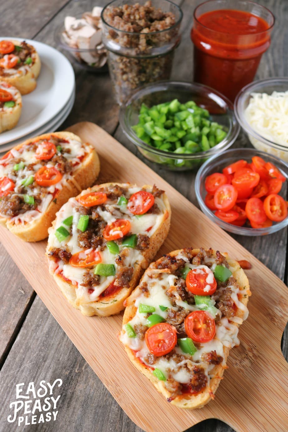 Super easy Texas Toast Pizza using garlic bread from the freezer section. Easy prep directions and even easier ideas to make get dinner on the table in 15 minutes.