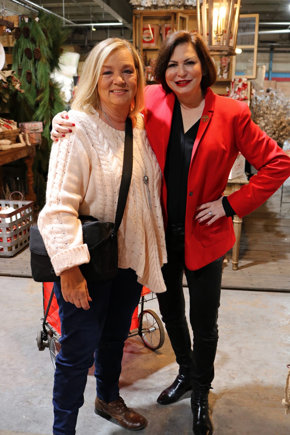 (AD) Mom meets Renee Shapiro at Guess and Company Warehouse Sale VIP Night. EasyPeasyPleasy.com