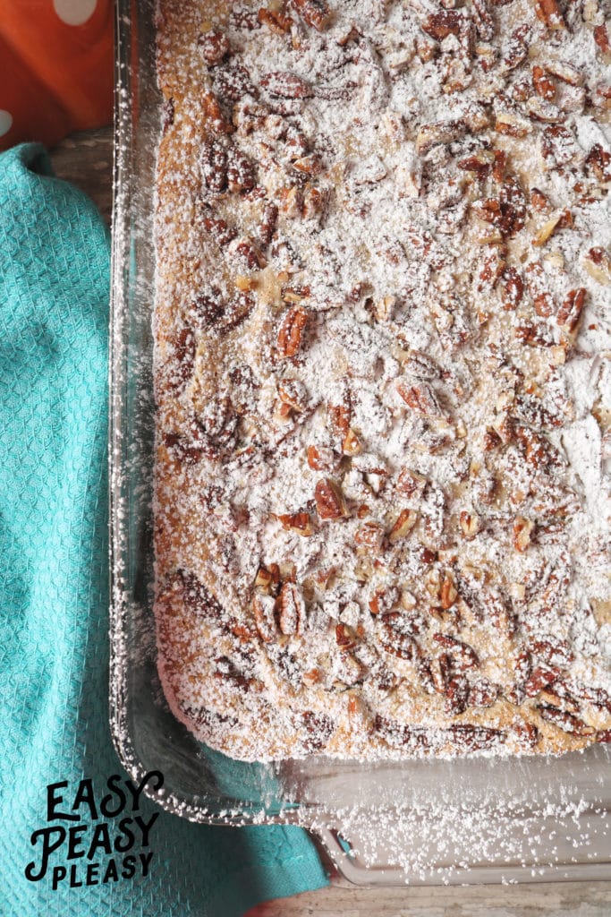 (AD) Ooey Gooey Pumpkin Spice Bars make the perfect fall treat.