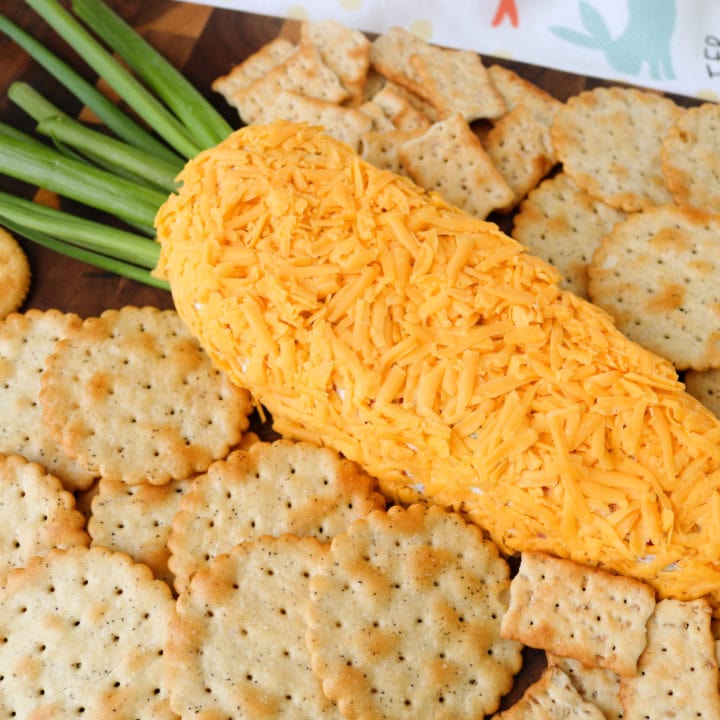 Mix up this easy carrot shaped cheeseball using only 4 ingredients.